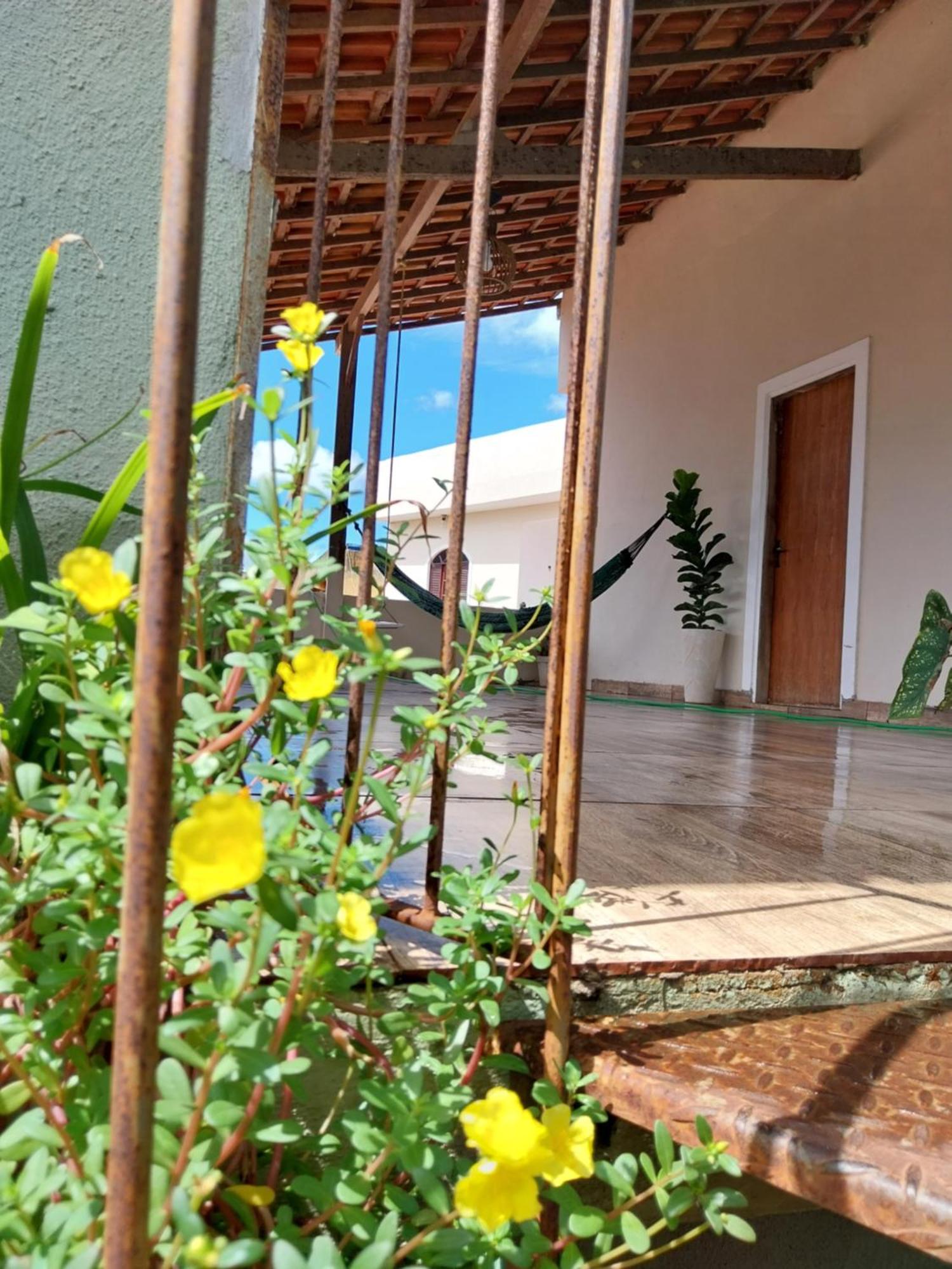 Casa Completa E Ampla Com Wi-Fi E Garagem Para Dois Veiculos カンポス・ドス・ゴイタカゼス エクステリア 写真
